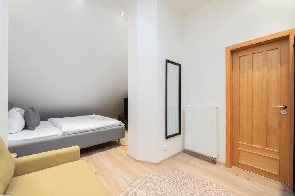 Appartement B.O.B. Klimentska à Prague Extérieur photo